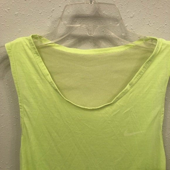 NIKE Tank - Picture 2 of 5